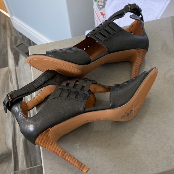 Nine West shoes - Picture 7 of 9
